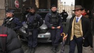 Teen Behind Louvre Heist ‘Fedora Man’ Photo Embraces His Mystery Moment Viral News
