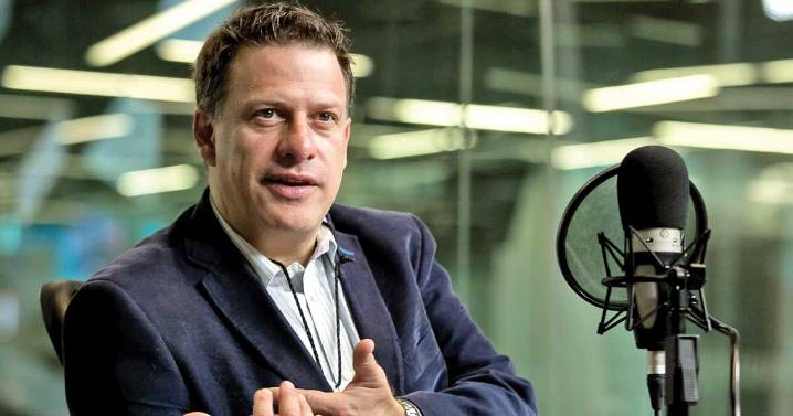 ‘Protestar es derecho y deber de los jóvenes’: Fernando Belaunzarán