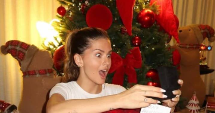 La China Suárez mostró el anillo que le regaló Mauro Icardi por su aniversario