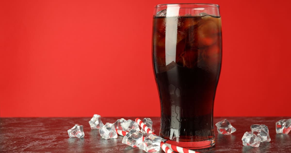Estudio reveló que las bebidas azucaradas provocan casi 170 mil nuevos casos de diabetes tipo 2 al año en México; el país consume tres veces más refrescos que el promedio global y encabeza la lista mu