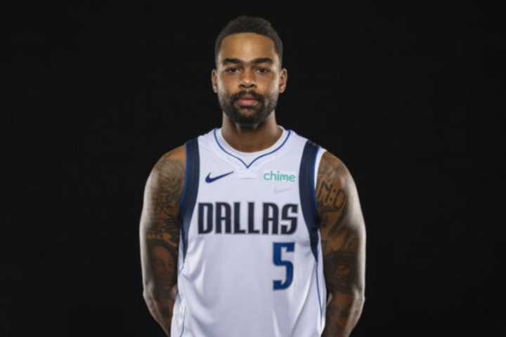 Why Is D’Angelo Russell Not Playing Tonight? Mavs vs Grizzlies Starting Line-Up Reviewed D’Angelo Russell sits out again for Dallas, missing a second straight game as the Mavs host an injury