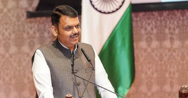 Maharashtra Fadnavis orders SIT to probe woman doctor's death in Phaltan