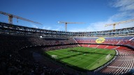 Trabajadores de las obras del Camp Nou protestan por despidos y retrasos en los pagos