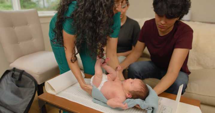 Family Connects Oregon aids new parents with free home nurse visits