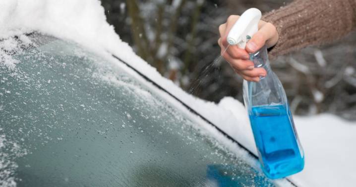 Stop frost covering your car windscreen at night: The five things you need to know