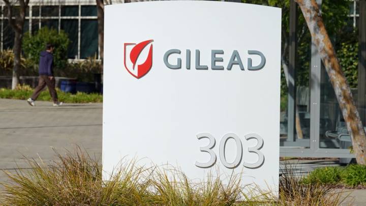 The charts are showing this biotech stock can strengthen into year