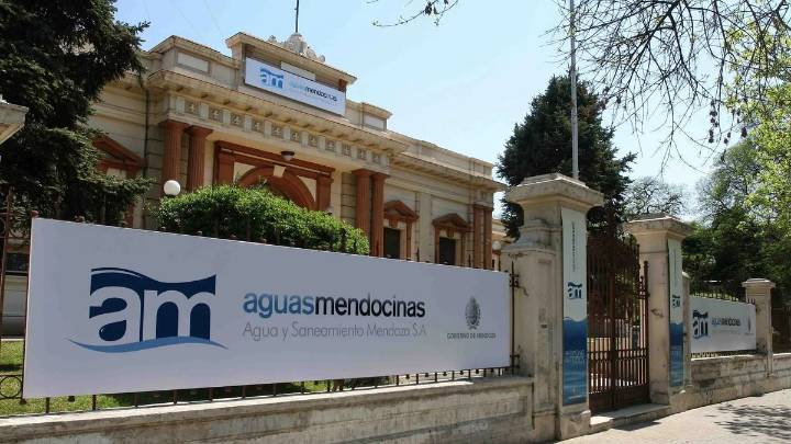 AYSAM pidió un aumento de casi el 18% en la tarifa de agua potable y cloacas para el 2026