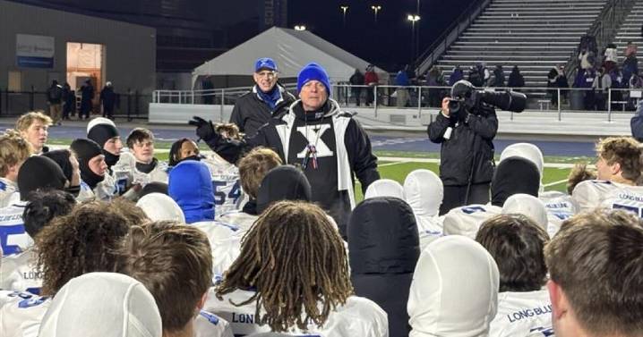 St. Xavier football team defeats Middletown to advance to Division I state final