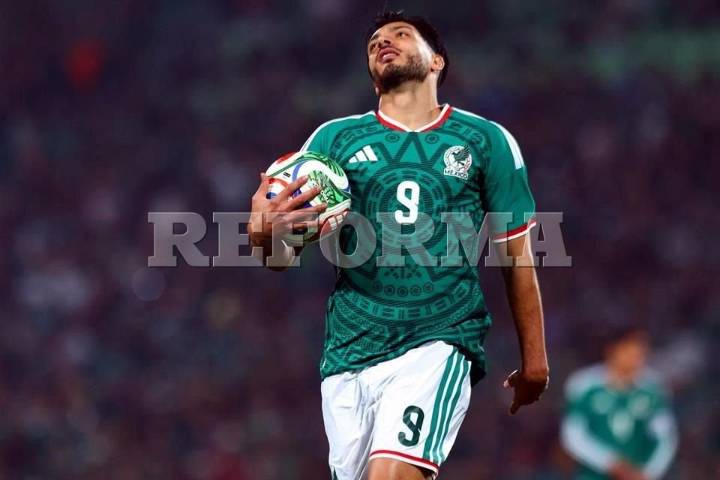 Aburren México y Uruguay con empate 0