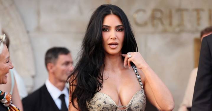 Kim Kardashian Is Both Bold & Beautiful in Magazine Photos