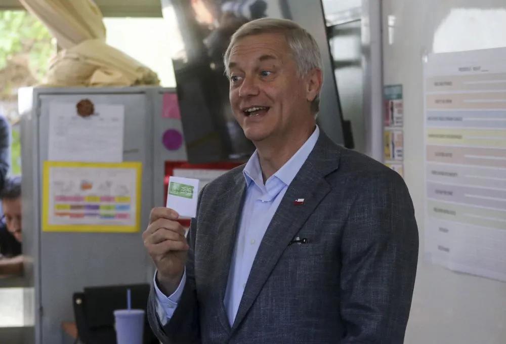 Relación Argentina-Chile: el candidato presidencial José Antonio Kast y Javier Milei mantuvieron una conversación