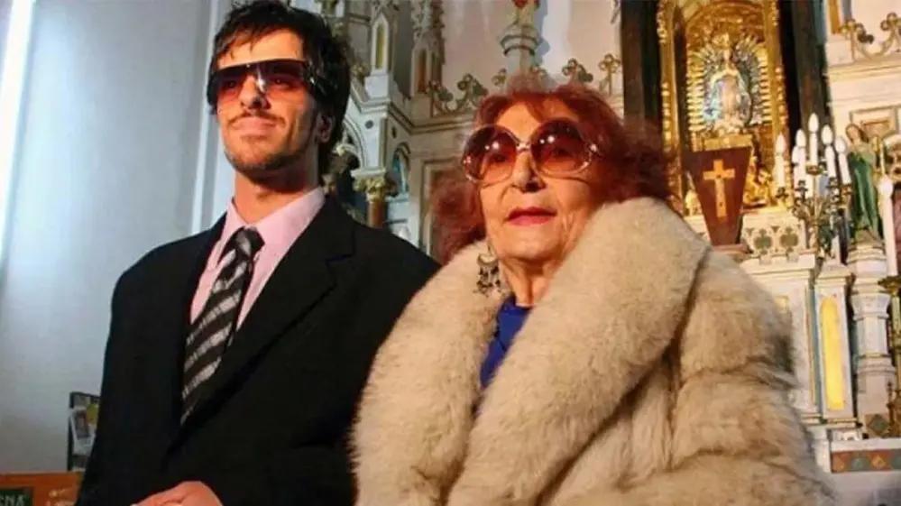 El viudo de Adelfa salió de la cárcel, se casó con un hombre y teme que le roben su fortuna