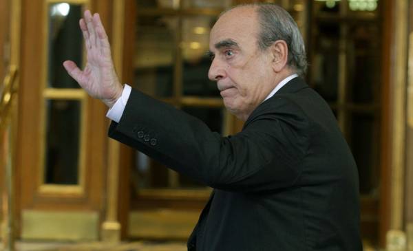 Renunció Francos: Adorni nuevo jefe de Gabinete