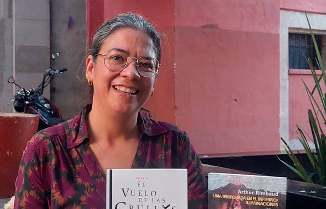 ‘El viaje es una de las materias primas para mi escritura vital’; Presentará Carmen Ávila sus libros