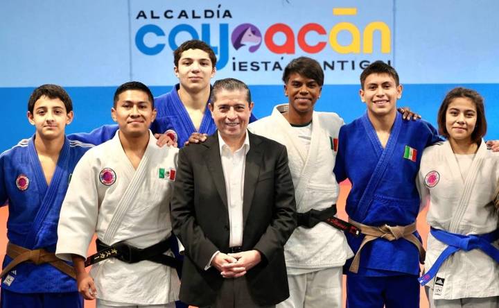 Impulso al deporte en Coyoacán; alcalde y Prisca Awiti estrenan dojo para futuras promesas olímpicas