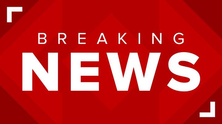 Fire in Baldwin County burning 10-12 acres of woods, structures at risk too, fire rescue says