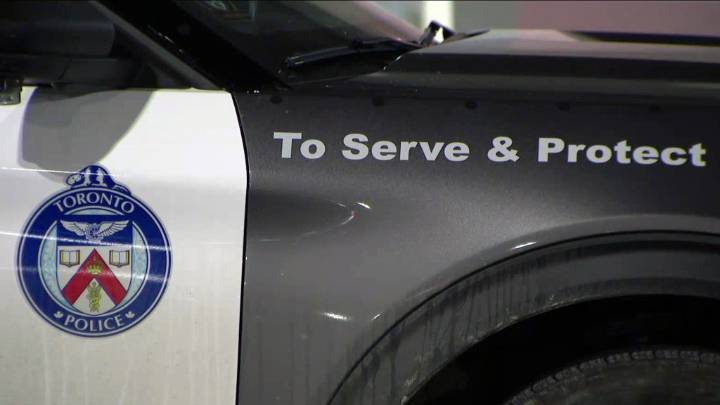 Man in his 20s shot and injured in downtown Toronto