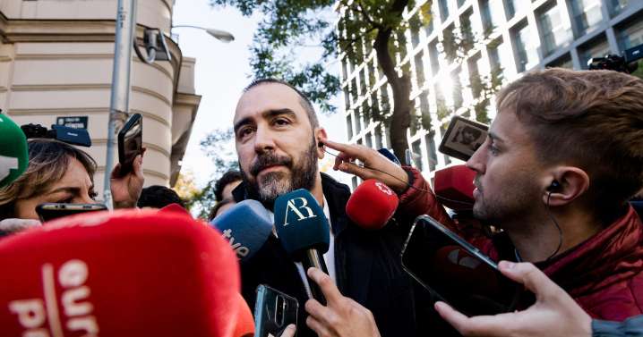 Aldama se reunió con Ángel Víctor Torres para tratar la compra de mascarillas: «Debería estar preocupado»