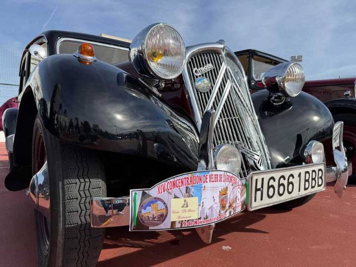 Motores con memoria: Vejer disfruta de una ruta entre reliquias del automovilismo