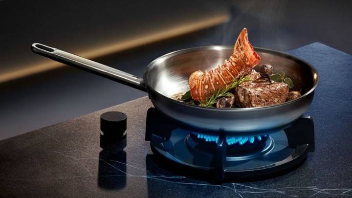La sartén de acero inoxidable que está apareciendo en todas las cocinas bien equipadas: WMF Profi es resistente, estable y sin recubrimientos que se pelan