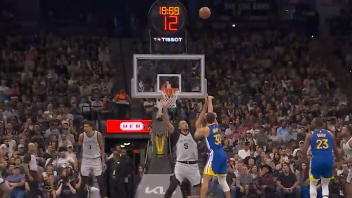 Clutch Curry sinks three