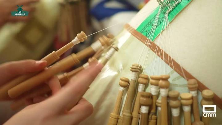 Encaje de bolillos, una tradición viva en Membrilla, en El Pueblo Más Bonito de Castilla