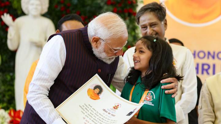 PM Modi meets young friends who overcame congenital heart conditions