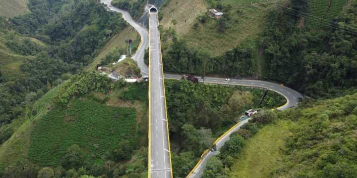 Puente Perales obliga cierre de la vía Cajamarca