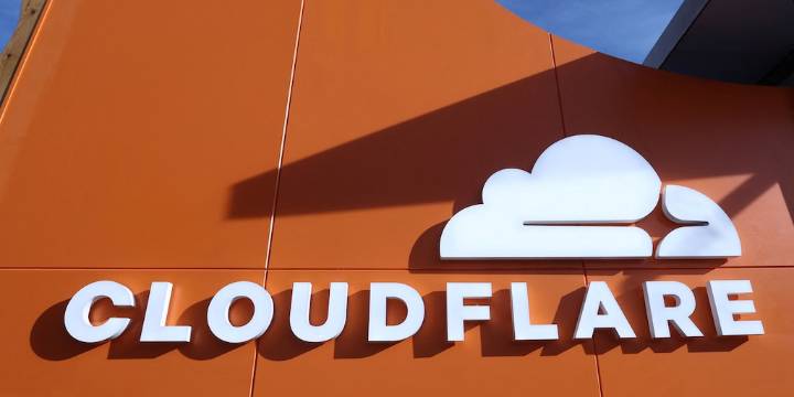Cloudflare soluciona la falla global que afectó a X, ChatGPT, League of Legends y más: vuelve la normalidad