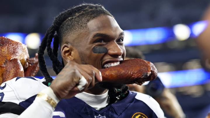 Cowboys le pegan a los Chiefs en Día de Acción de Gracias en un juego con final vibrante