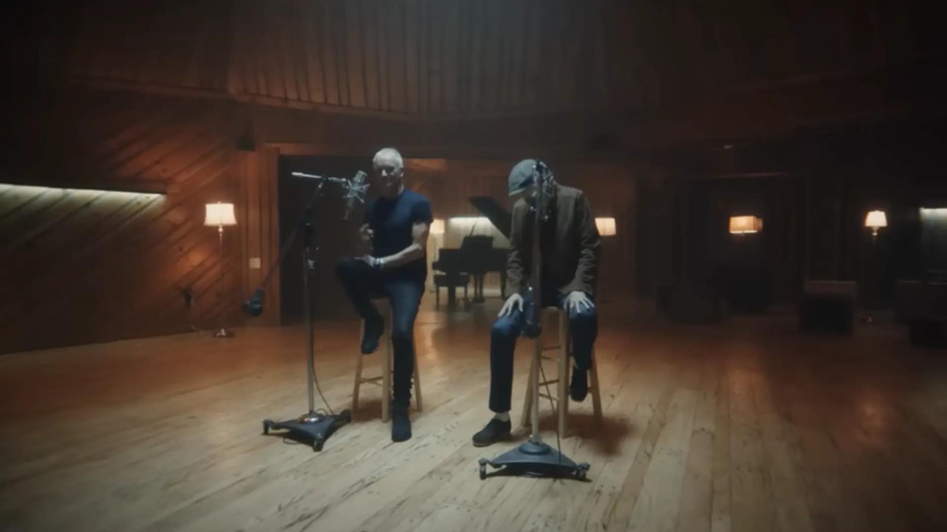 Sting se atreve de nuevo con el español y se une a Juan Luis Guerra en la nueva versión del clásico 'Estrellitas y duendes'