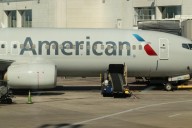5 people on American Airlines flight hospitalized after 'reports of odor' diverts plane