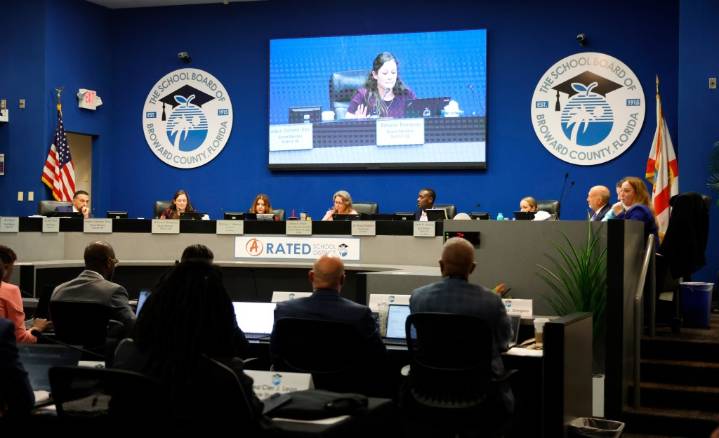 Broward schools reverse course on controversial schedule change