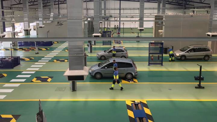 Pasar la ITV en Galicia cuesta hasta un 70 % más que en otras comunidades