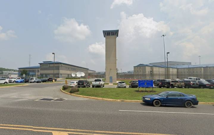 NJ prison guard sentenced to 5 years for assaulting inmate