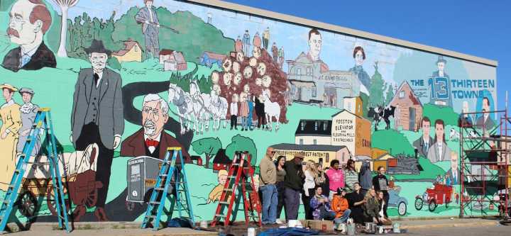 Murals gain popularity, as communities seek to convey sense of place
