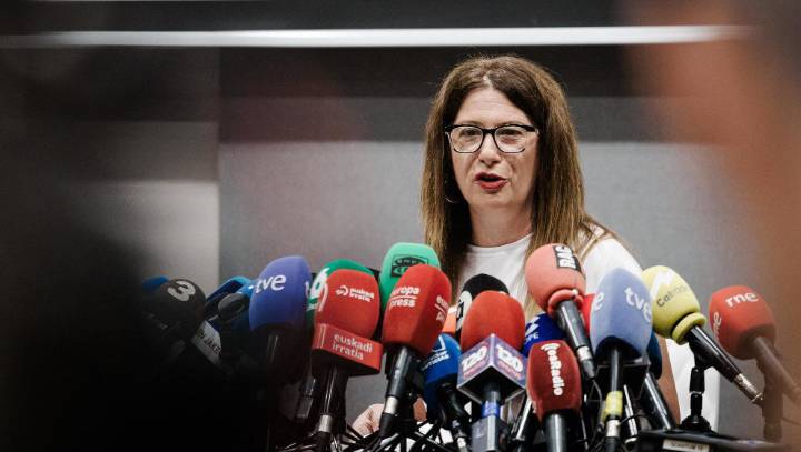 “Mano derecha” de Cerdán y “la persona que ha puesto el PSOE”: así se presentó Leire Díez al fiscal Stampa