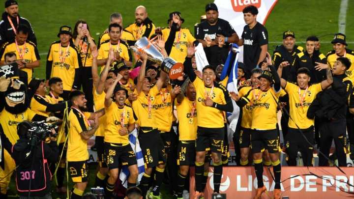 [VIDEO] Una profunda reflexión y "a celebrar": La arenga de Esteban González tras el título