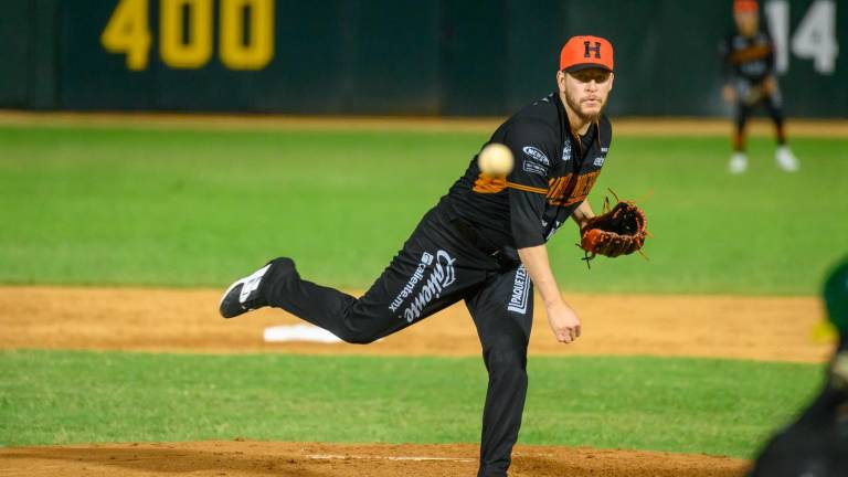 Naranjeros remontan y se imponen 9-3 a Cañeros en el juego del honor