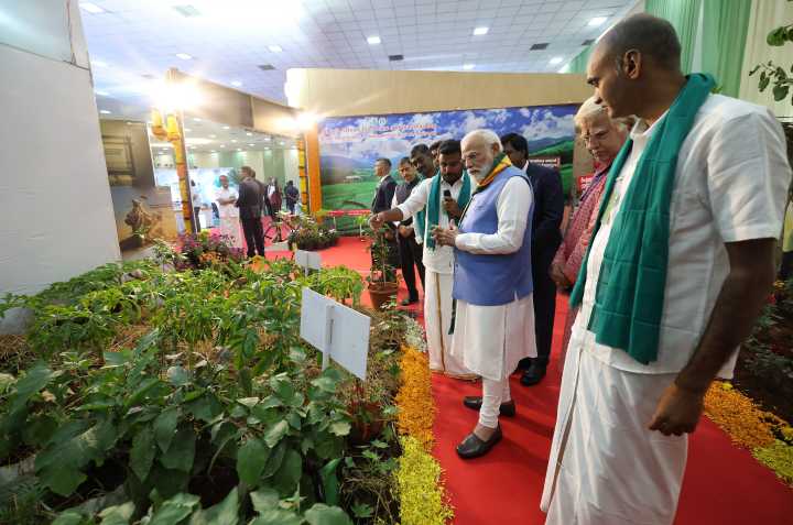 PM interacts with farmers at South India Natural Farming Summit 2025 in Coimbatore, Tamil Nadu