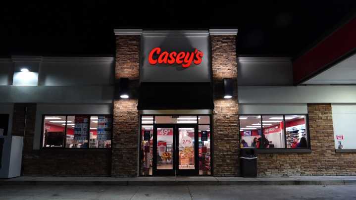 Casey’s keeps customers fueled all through the night