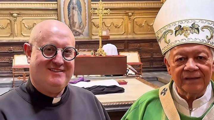 Así sonó la música electrónica religiosa del Padre Guilherme en Puebla