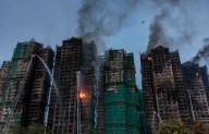 Sube a 94 la cifra de muertos por incendio masivo en Torres de Tai Po en Hong Kong