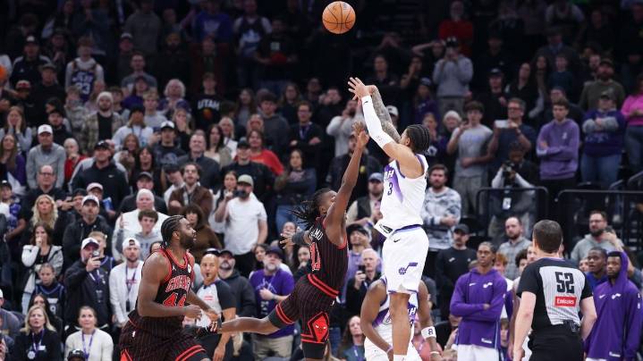 George makes late 3 in 2OT, Markkanen scores 47 as Jazz beat Bulls 150