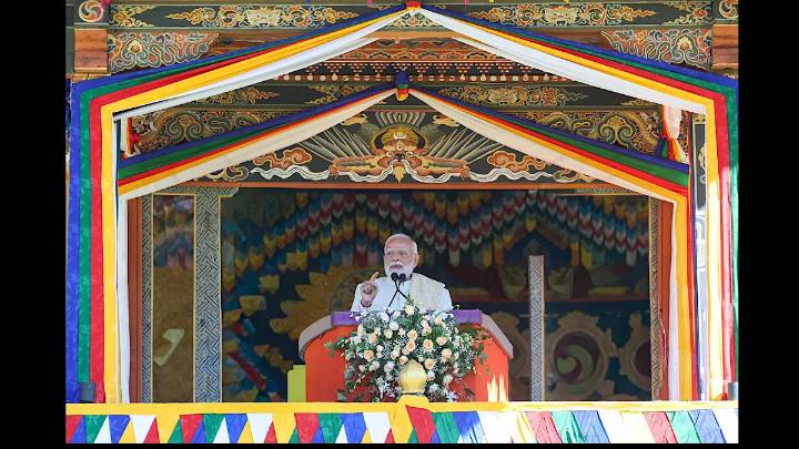 PM Modi, Bhutan’s Fourth King discuss energy, trade cooperation