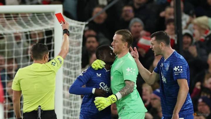 Everton midfielder Gueye's red-card appeal for slap on teammate rejected