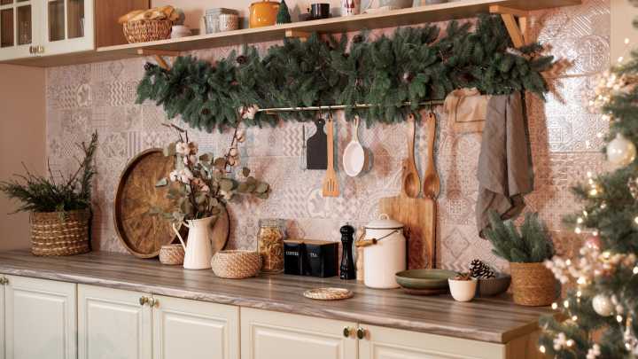 Think Twice Before Leaving Poinsettias On Your Kitchen Counter