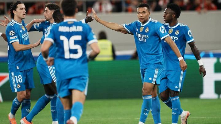 Mbappé sale al rescate de Xabi con el segundo hat trick más rápido de la historia