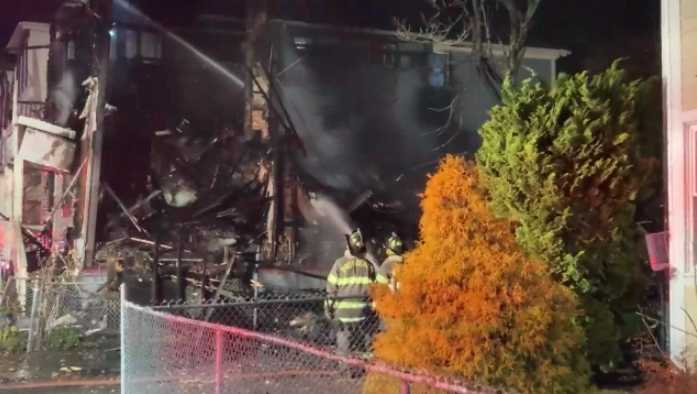 Nine people displaced in early morning Providence fire