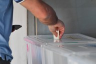 Carabineros detiene a dos personas en Valparaíso por negarse a ejercer como vocales de mesa